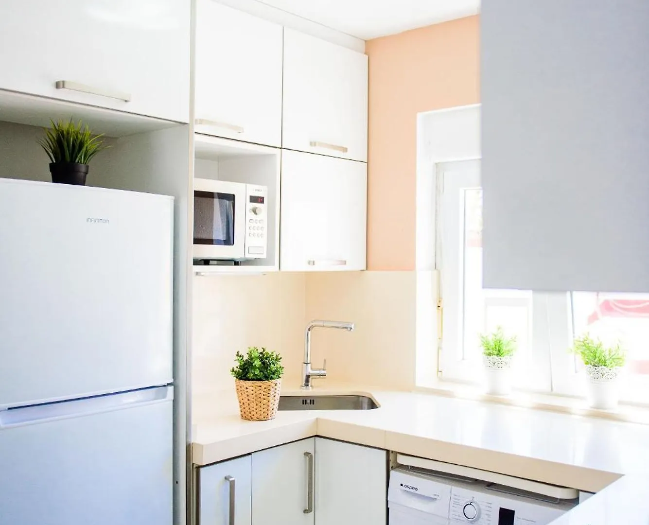 Livingtarifa Apartamento Bianco דירה