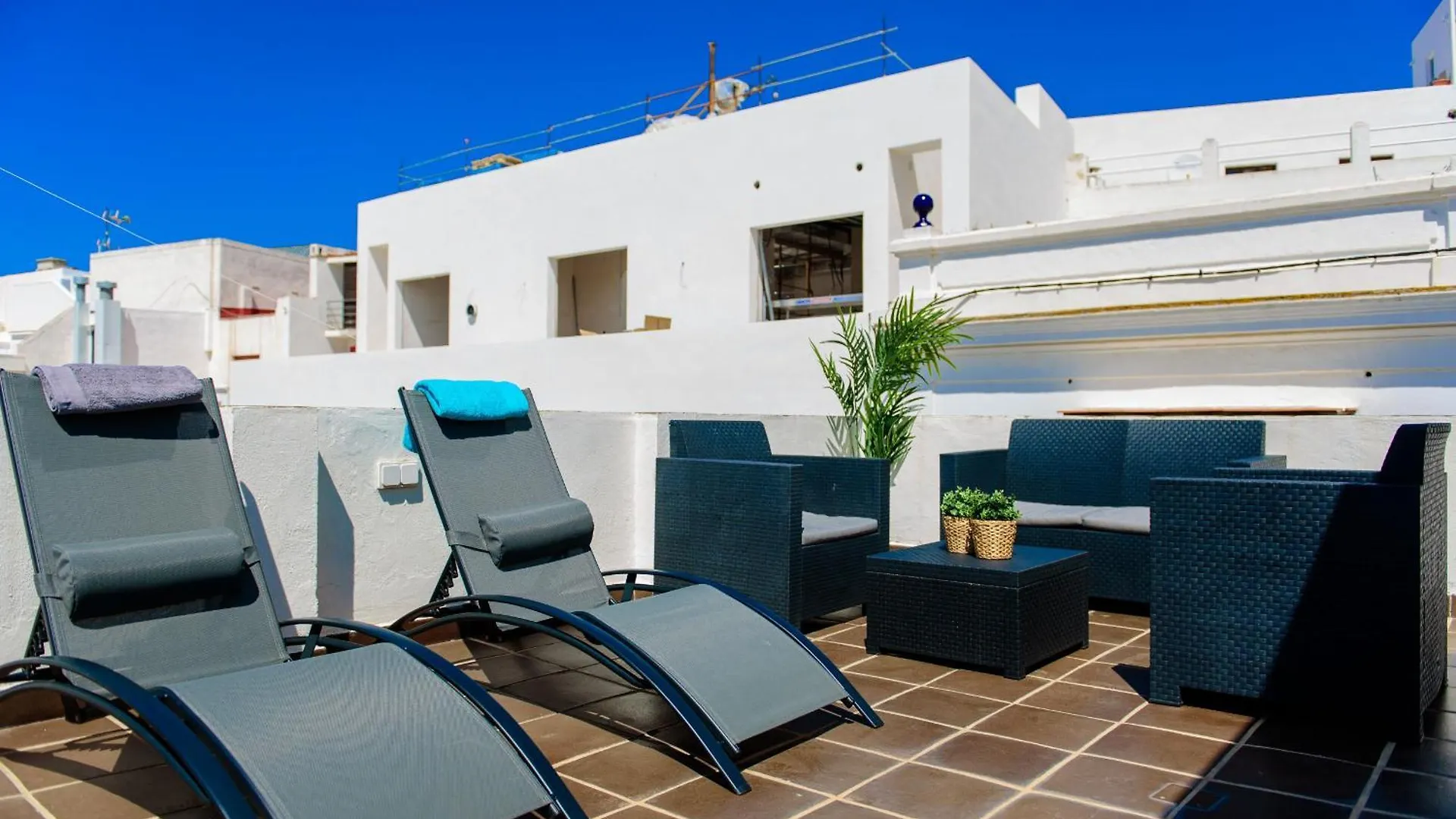 דירה Livingtarifa Apartamento Bianco ספרד
